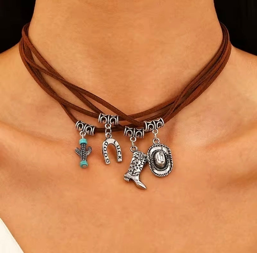 Colar Core - JHR COMPANY LTDA